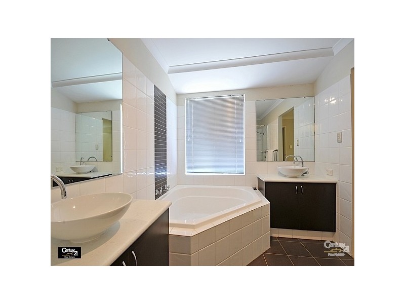 16 Turkich Parade, Aveley WA 6069