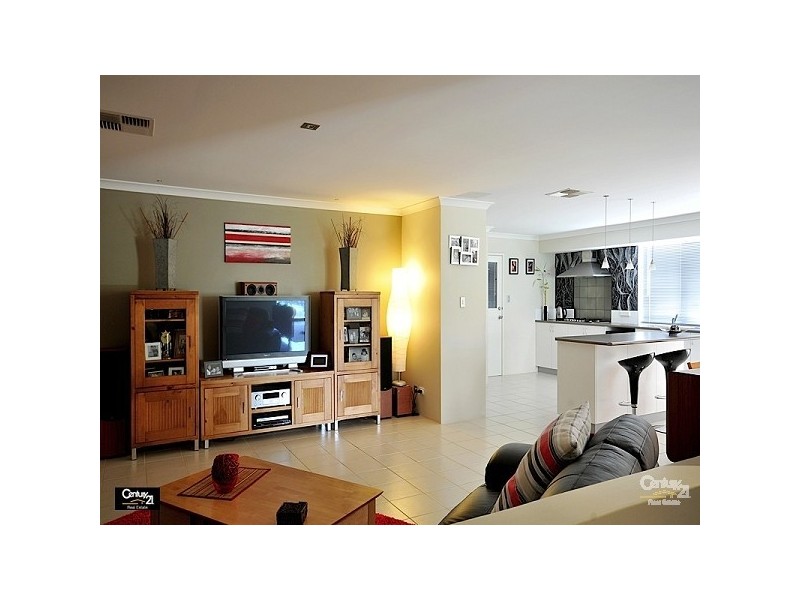 16 Turkich Parade, Aveley WA 6069