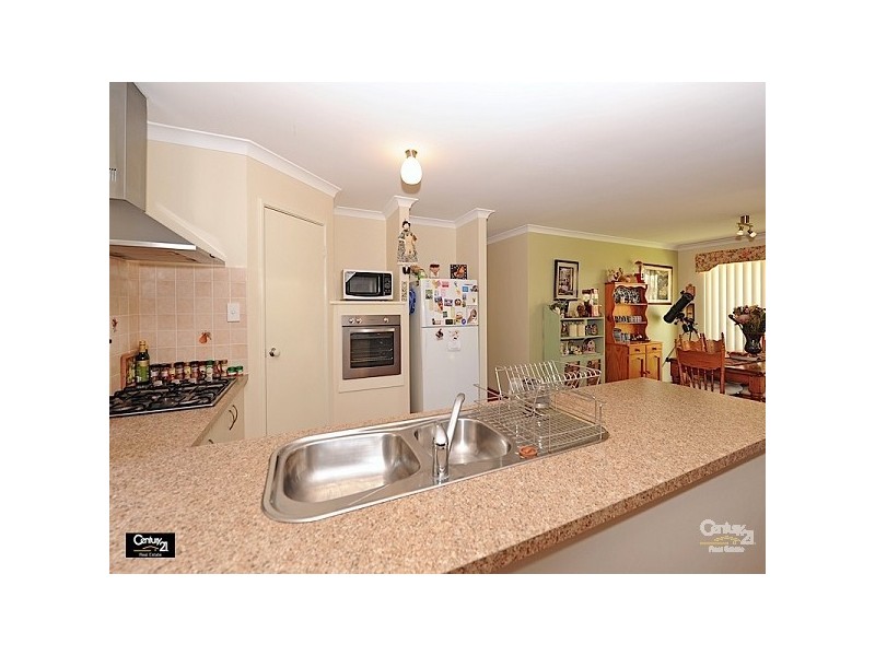 12 Heathland Tce, Ellenbrook WA 6069