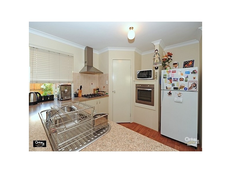 12 Heathland Tce, Ellenbrook WA 6069