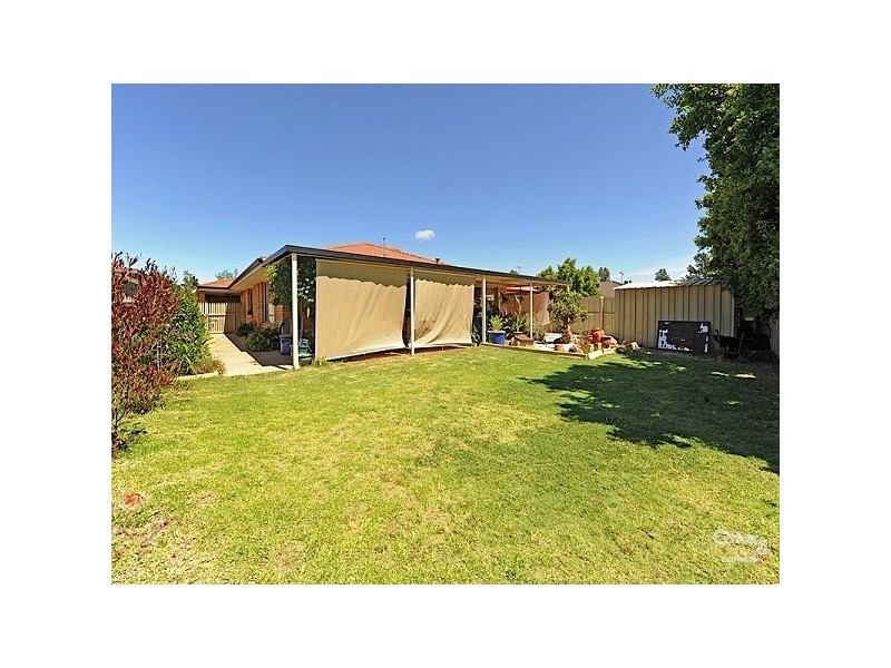 8 Radiata Avenue, Ellenbrook WA 6069