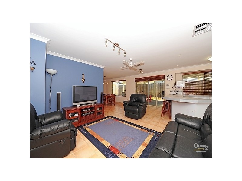 11 Farrier Terrace, Henley Brook WA 6055