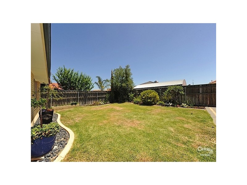 11 Farrier Terrace, Henley Brook WA 6055