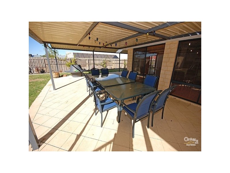 15 Brookmount Drive, Ellenbrook WA 6069