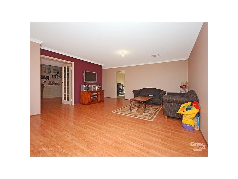 15 Brookmount Drive, Ellenbrook WA 6069