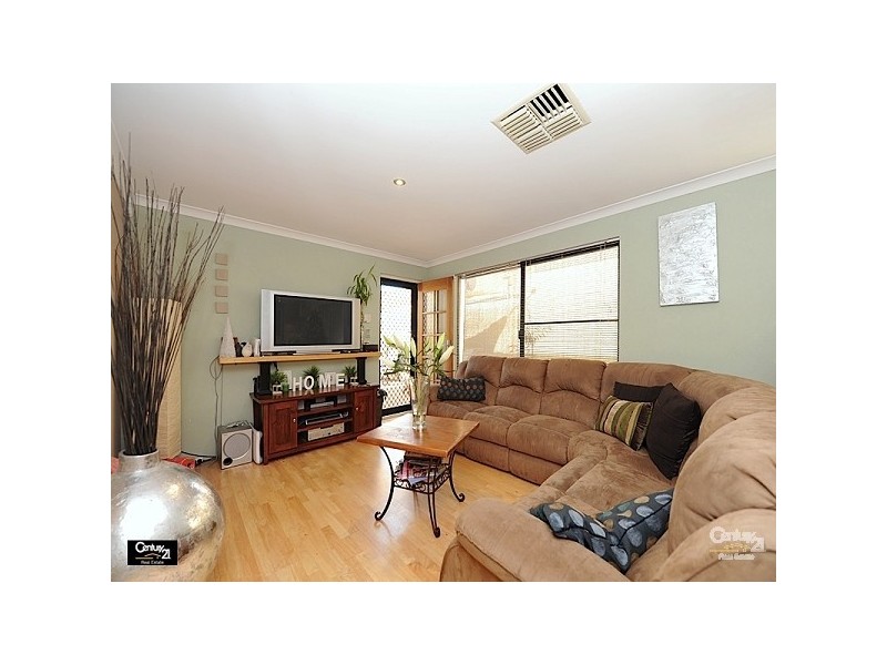 83 Vaucluse Cres, Ellenbrook WA 6069