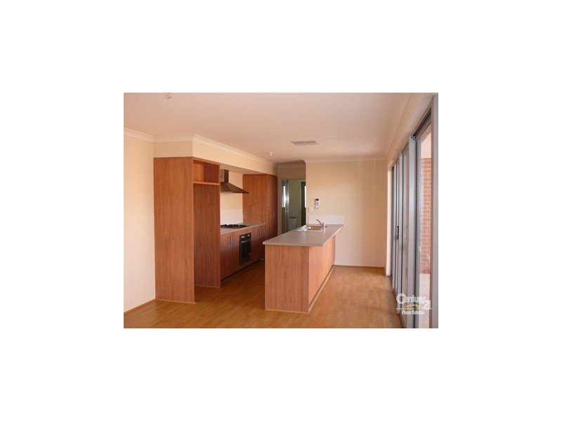 33 Parnham Avenue, Ellenbrook WA 6069