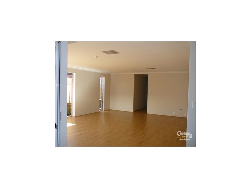 31 Parnham Avenue, Ellenbrook WA 6069