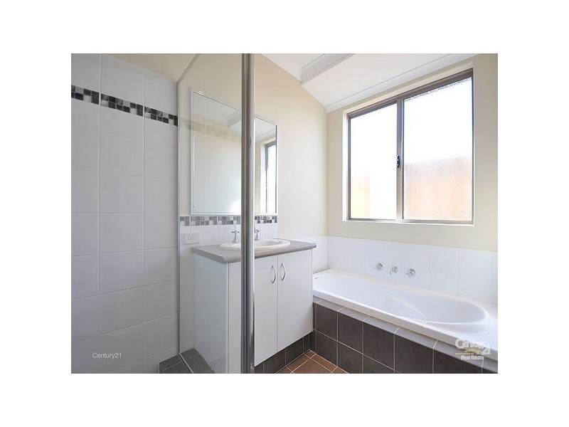 21 Boxgrove Loop, Ellenbrook WA 6069