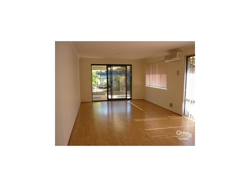 60 Sunray Circle, Ellenbrook WA 6069