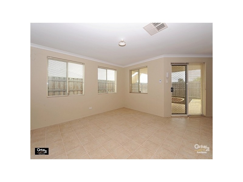 19 Rocklea Crescent, Ellenbrook WA 6069