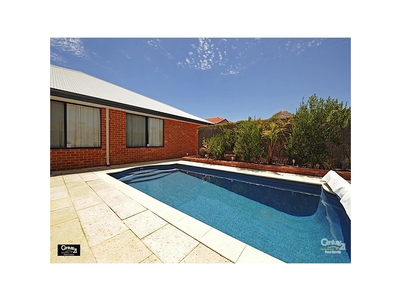 8 Blendon Avenue, Ellenbrook WA 6069