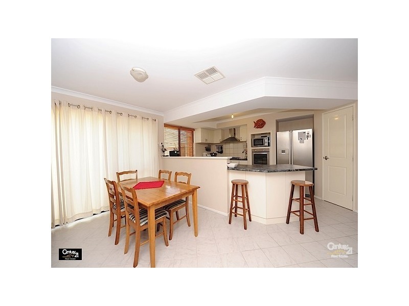 8 Blendon Avenue, Ellenbrook WA 6069