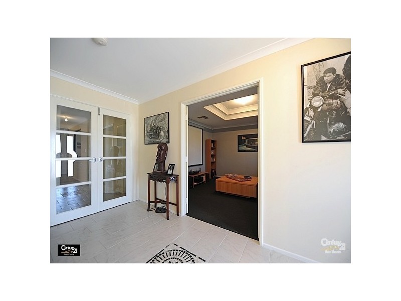 8 Blendon Avenue, Ellenbrook WA 6069