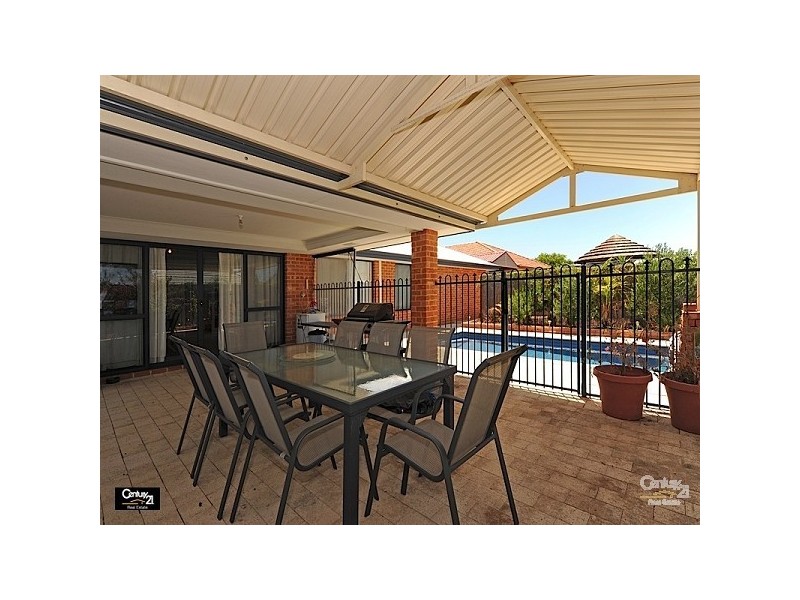 8 Blendon Avenue, Ellenbrook WA 6069