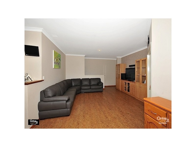 12 Granada Way, Ellenbrook WA 6069