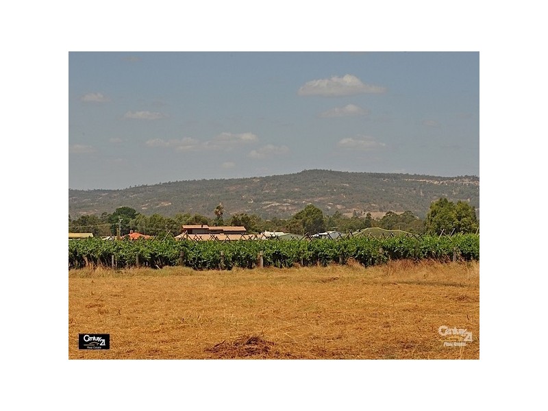 3 Padbury Avenue, Millendon WA 6056