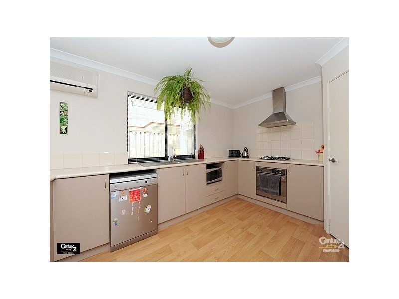 19 Evesham Drive, Ellenbrook WA 6069