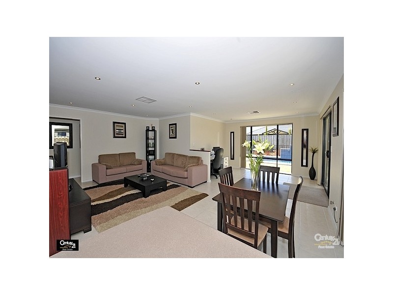 66 Granesse Drive, Ellenbrook WA 6069