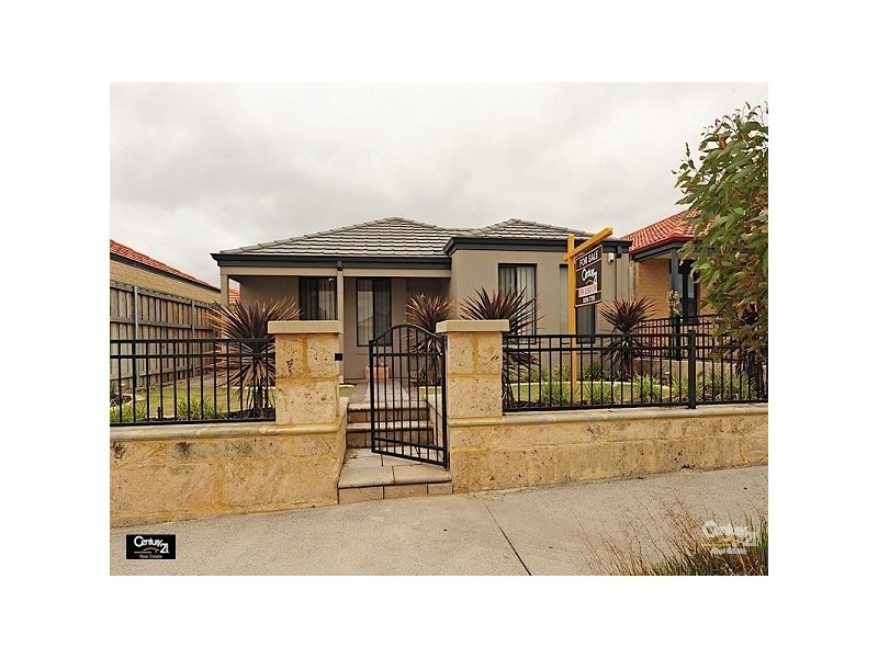 6 Dunrobin Drive, Ellenbrook WA 6069