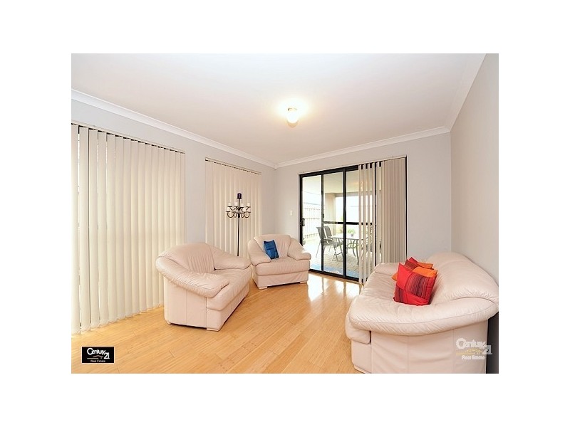 6 Dunrobin Drive, Ellenbrook WA 6069