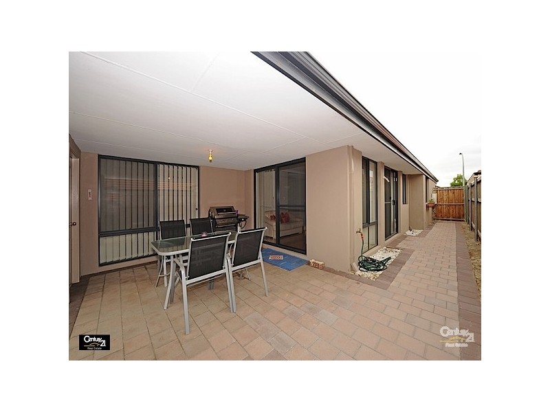 6 Dunrobin Drive, Ellenbrook WA 6069