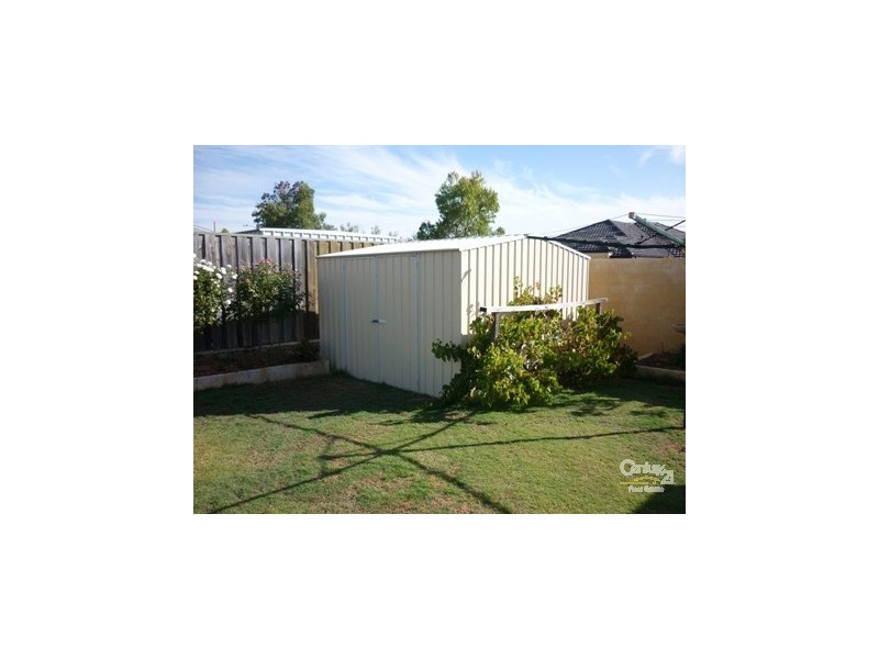8 Farmaner Parkway, Ellenbrook WA 6069