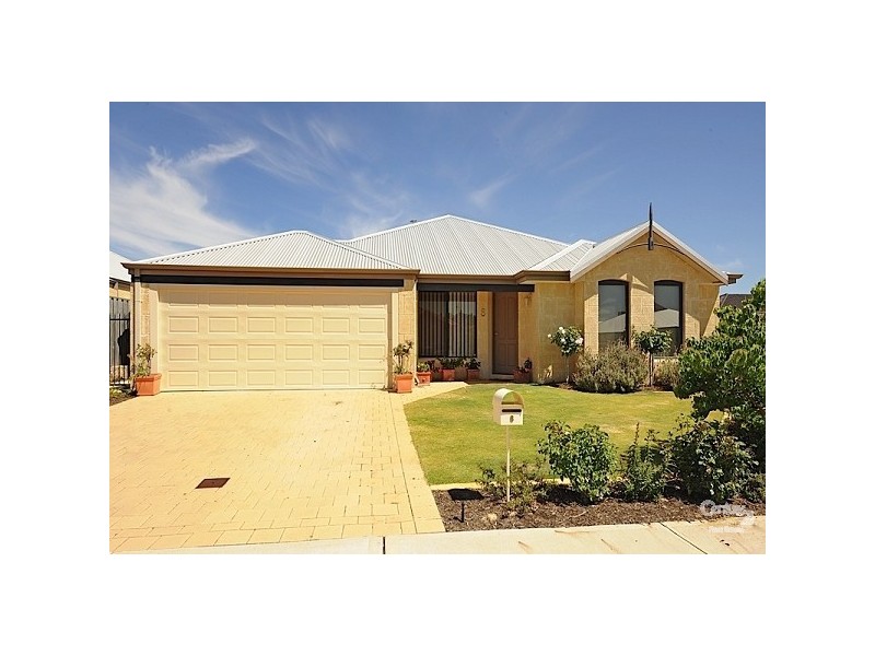8 Farmaner Parkway, Ellenbrook WA 6069