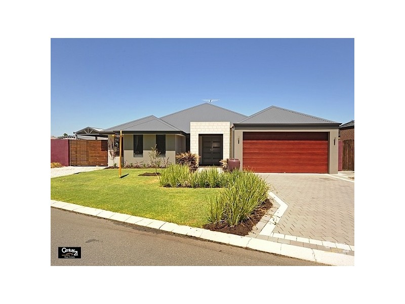 30 Roxburghe Drive, The Vines WA 6069