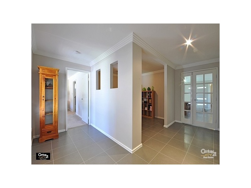 30 Roxburghe Drive, The Vines WA 6069