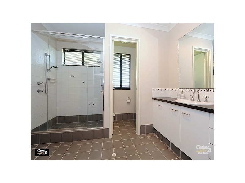 30 Roxburghe Drive, The Vines WA 6069