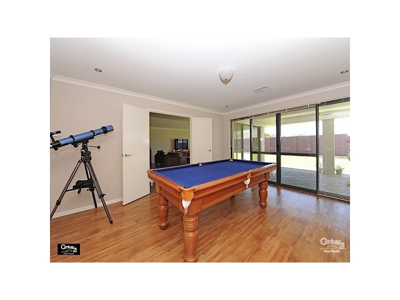 30 Roxburghe Drive, The Vines WA 6069