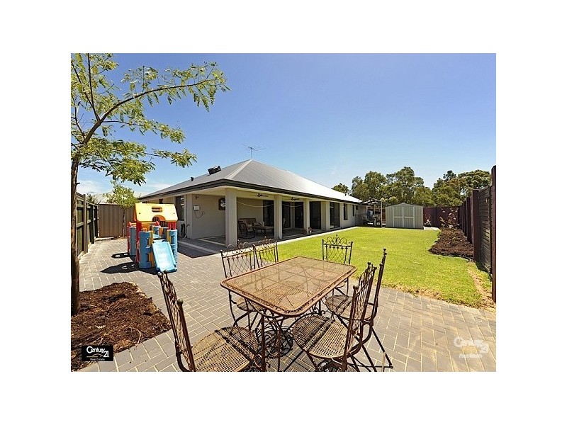 30 Roxburghe Drive, The Vines WA 6069