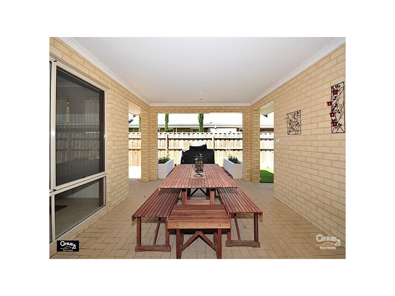6 Elmina Avenue, Ellenbrook WA 6069