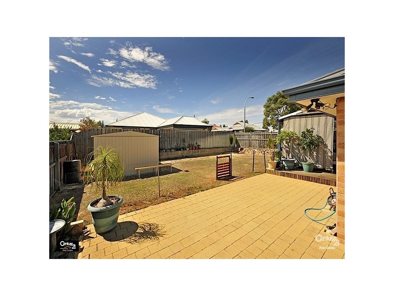 2 Winderie Crescent, Ellenbrook WA 6069