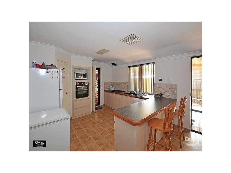 16 Bronzewing Ave, Ellenbrook WA 6069