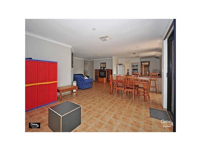 16 Bronzewing Ave, Ellenbrook WA 6069