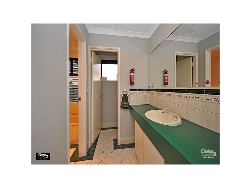 16 Bronzewing Ave, Ellenbrook WA 6069