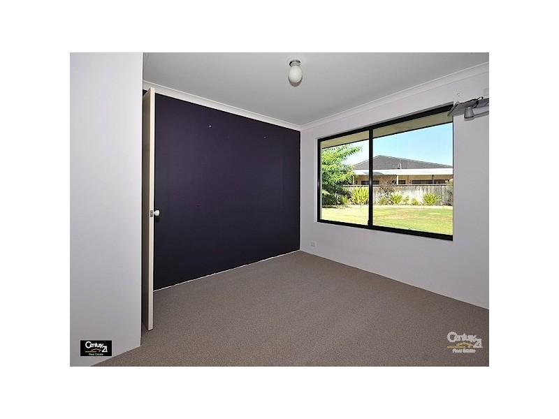 2 Mirimas Court, Ellenbrook WA 6069