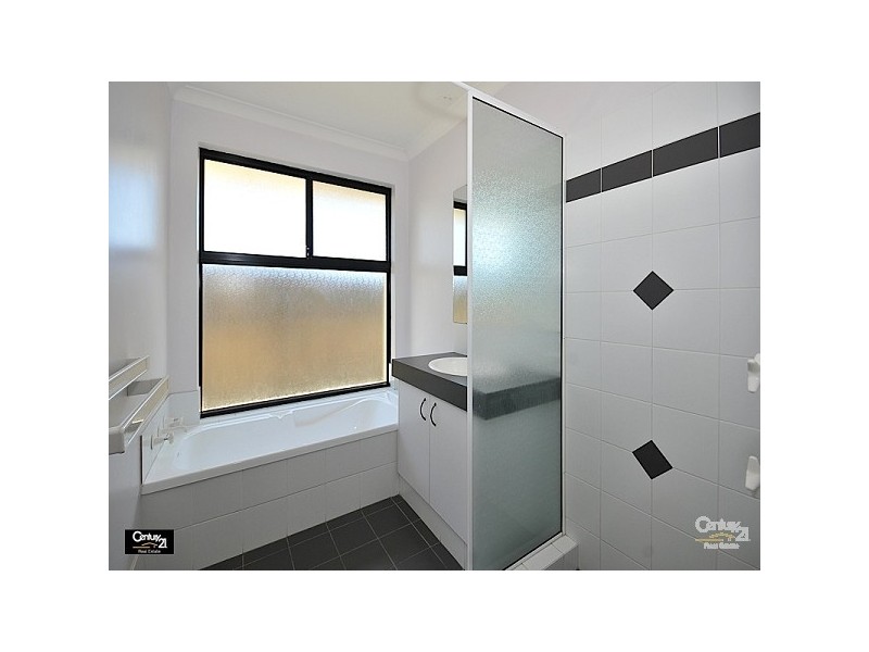 2 Mirimas Court, Ellenbrook WA 6069