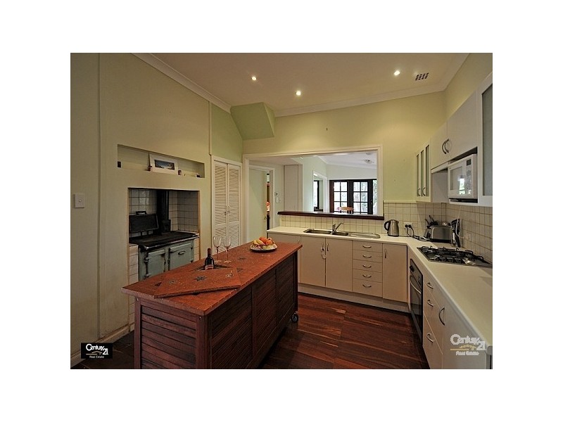 41 Wooloomooloo Road, Greenmount WA 6056