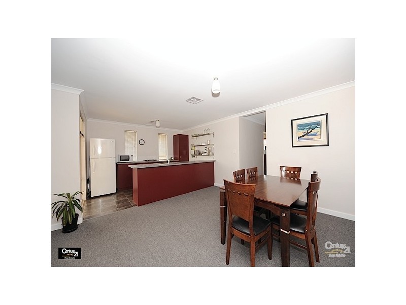 7 Heathland Tce, Ellenbrook WA 6069