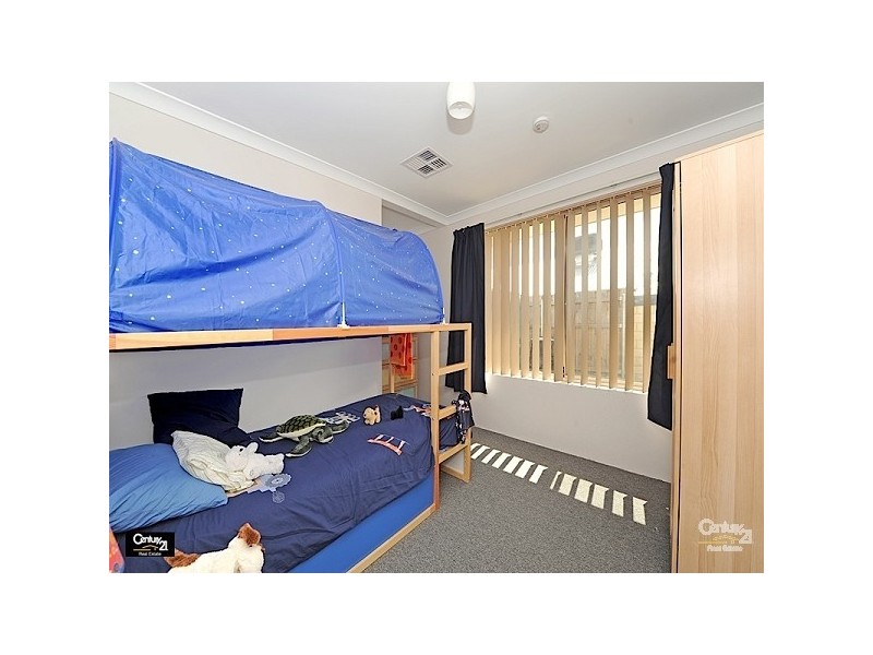 7 Heathland Tce, Ellenbrook WA 6069