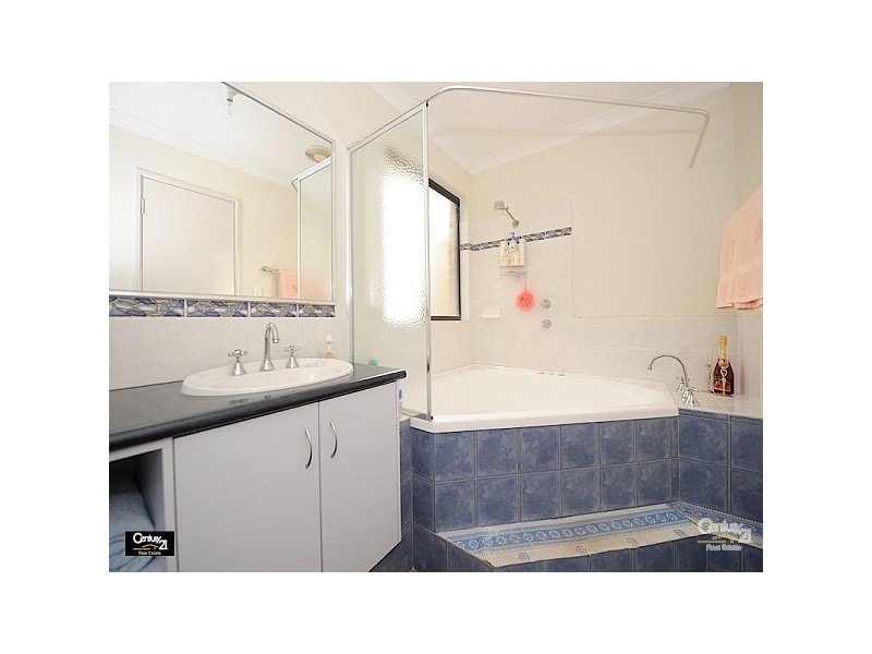 5 Bayard Way, Ellenbrook WA 6069
