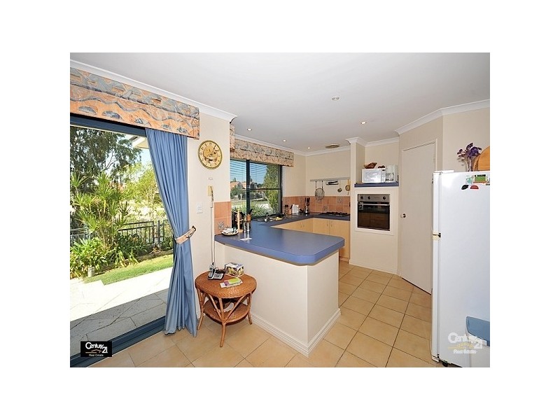 34 Santorini Turn, Ellenbrook WA 6069