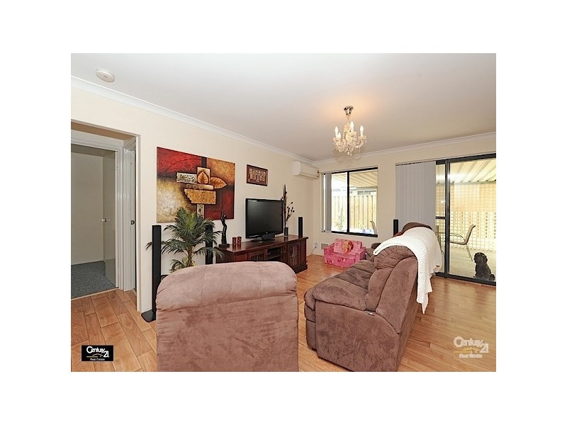 8 Carwell Ave, Ellenbrook WA 6069