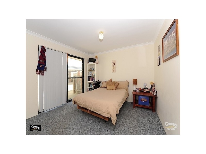 8 Carwell Ave, Ellenbrook WA 6069