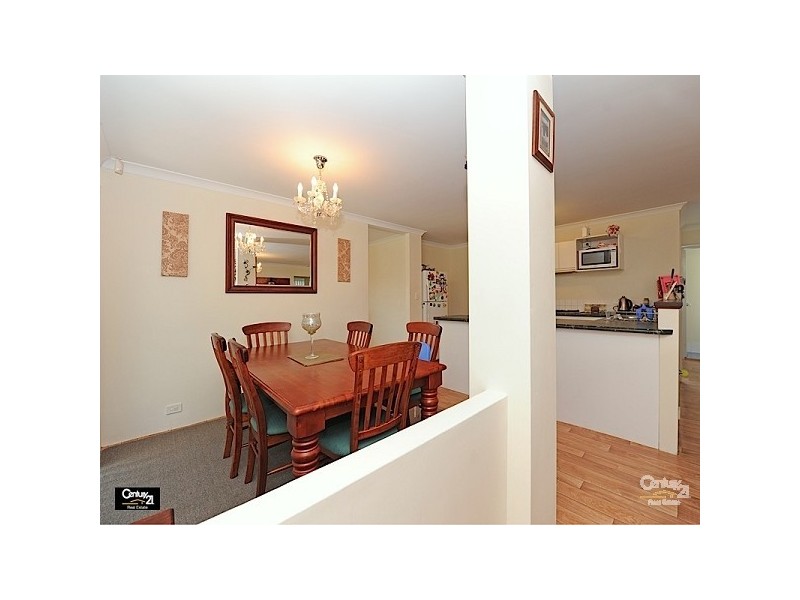 8 Carwell Ave, Ellenbrook WA 6069