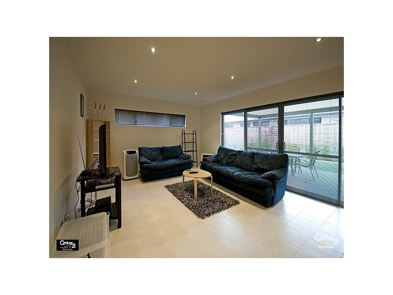 1 Rosewood Heights, Ellenbrook WA 6069