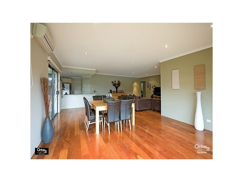 11 Bramley Tce, The Vines WA 6069